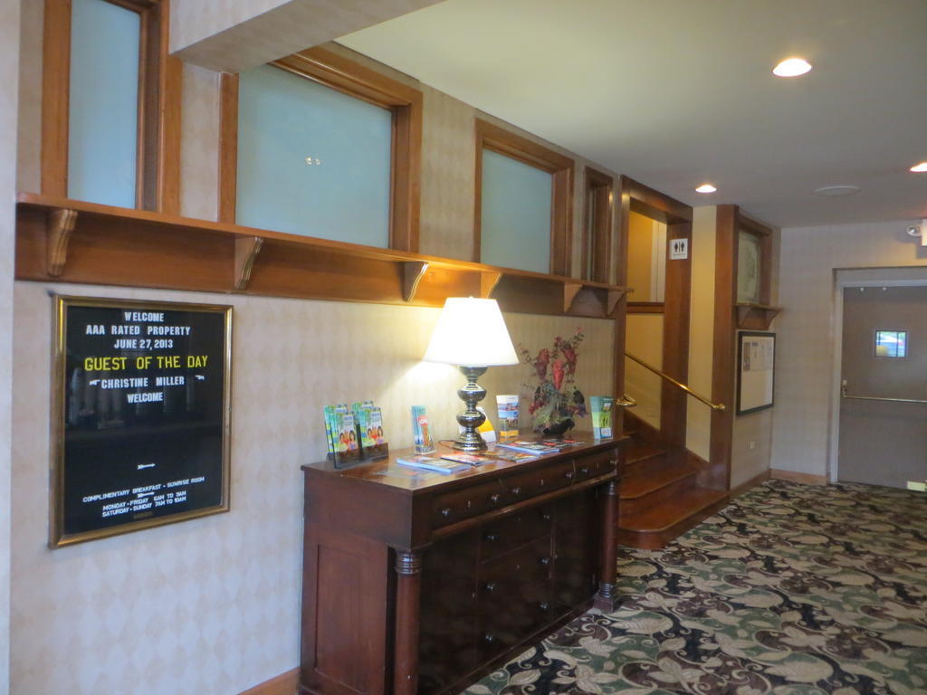 Rodeway Inn Skokie エバンストン エクステリア 写真
