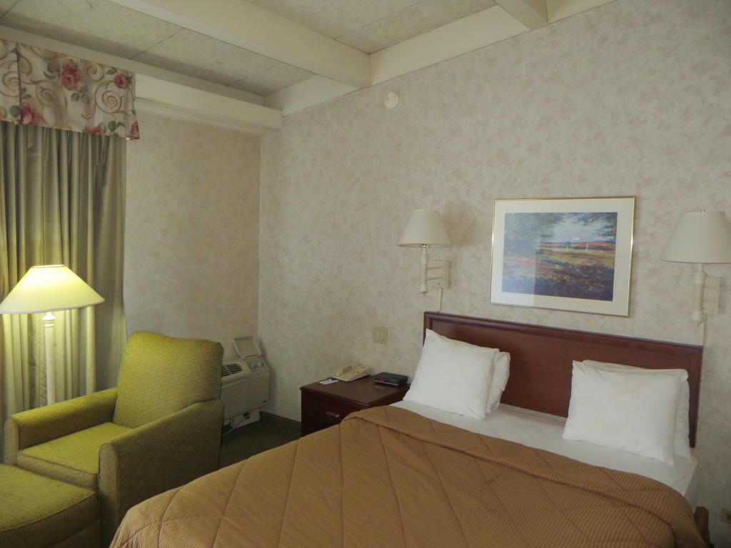 Rodeway Inn Skokie エバンストン エクステリア 写真